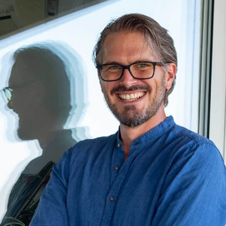 Bild von Oliver: Hast du Fragen? Nimm Kontakt mit uns auf